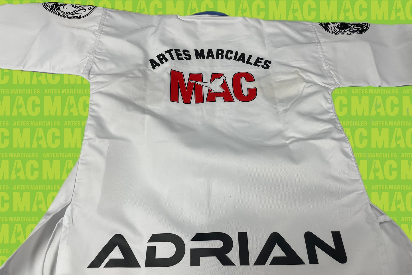 Uniforme Blanco Tradicional Personalizado MAC